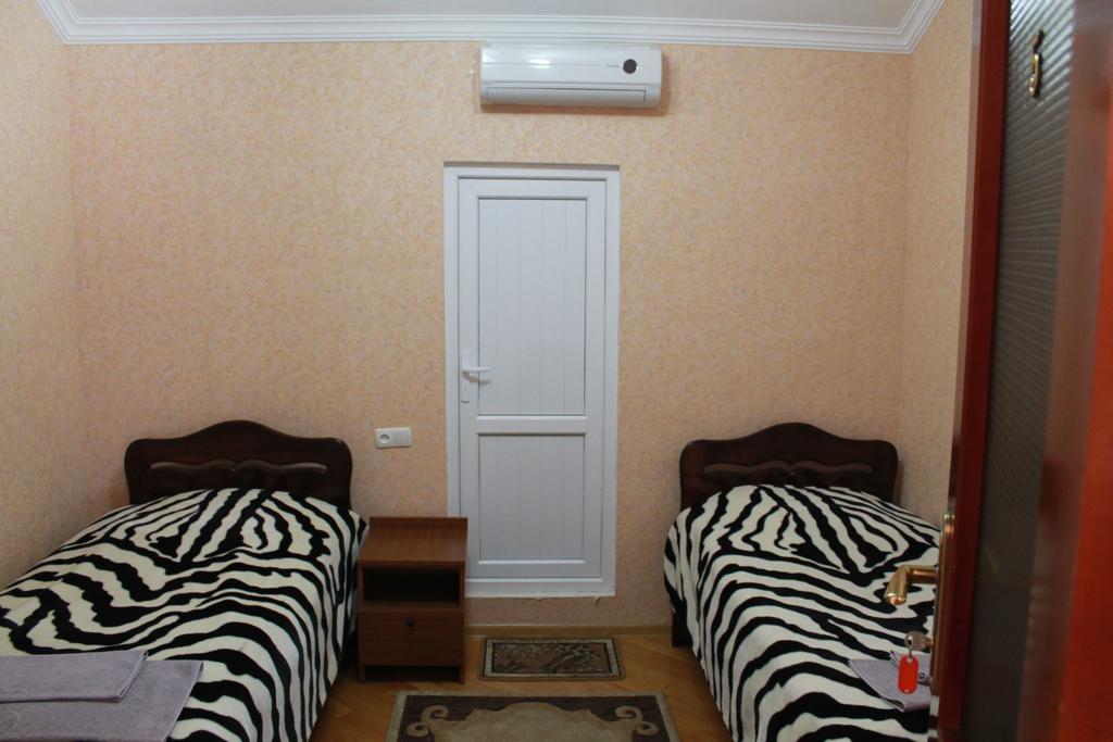 Nona Guest House Shilda Exterior photo