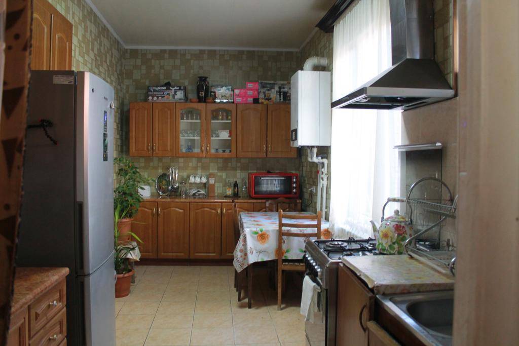 Nona Guest House Shilda Exterior photo
